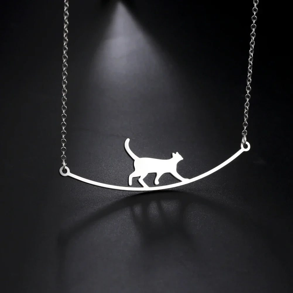 Skyrim Cat Necklace: Minimalism and Elegance for Cat Lovers