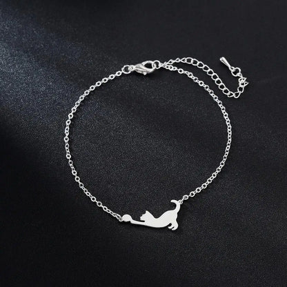 Playful Cat Bracelet – A Delicate Accessory for Pet Lovers