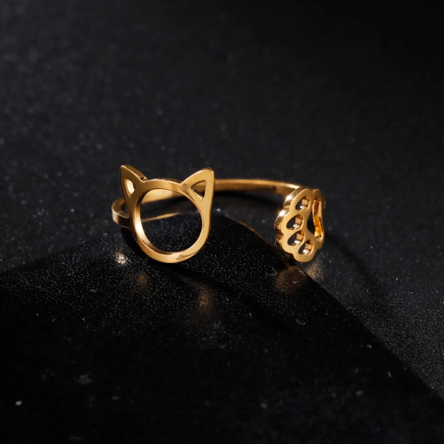 Adjustable Steel Ring - Golden Cat Paw: Delicacy and Affection