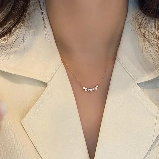 Geometric Necklace with 18K Gold Plating and Cubic Zirconia – Elegance for Special Moments